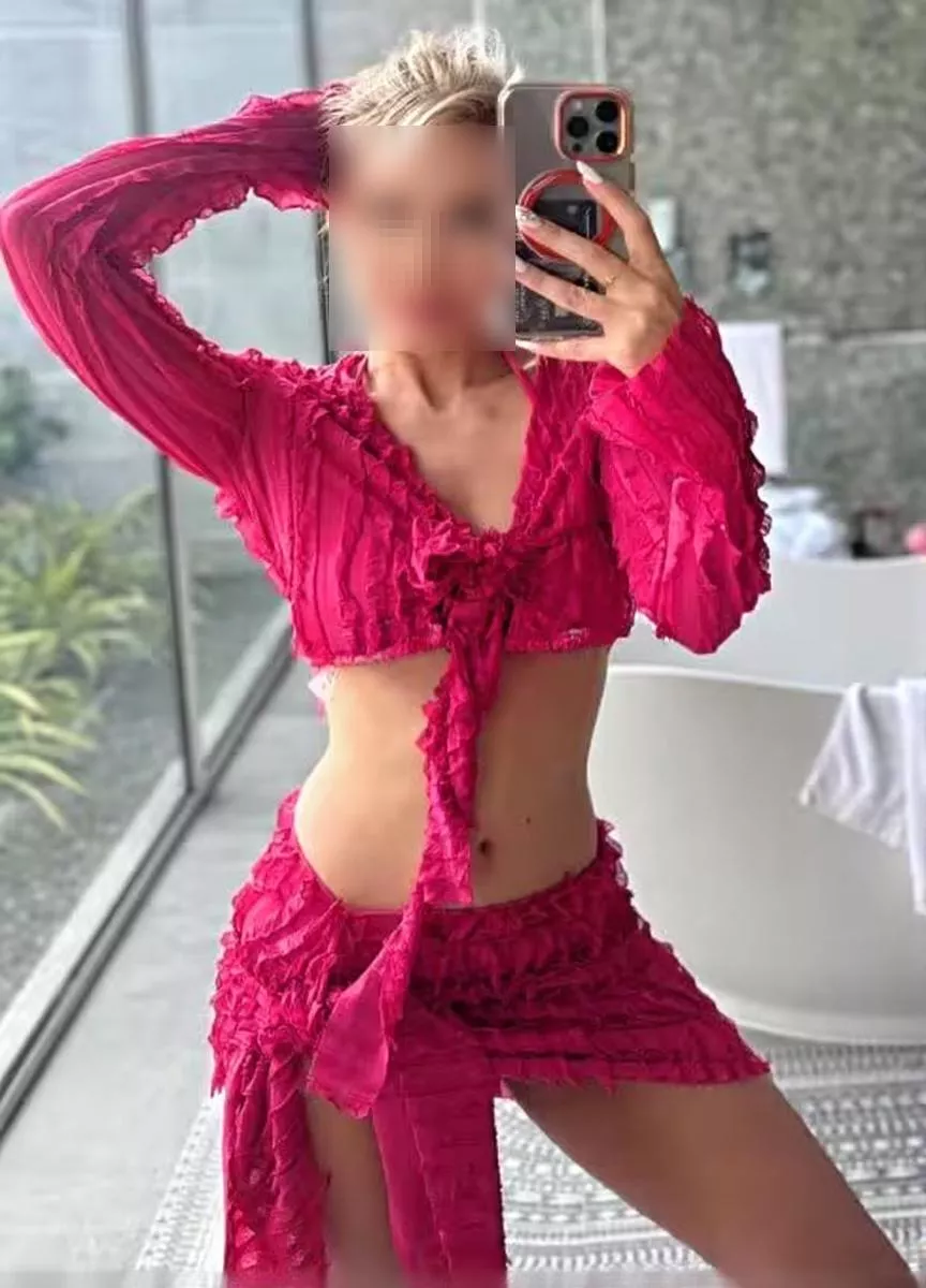 בלונדינית חדשה באזור - דירות דיסקרטיות בבאר שבע