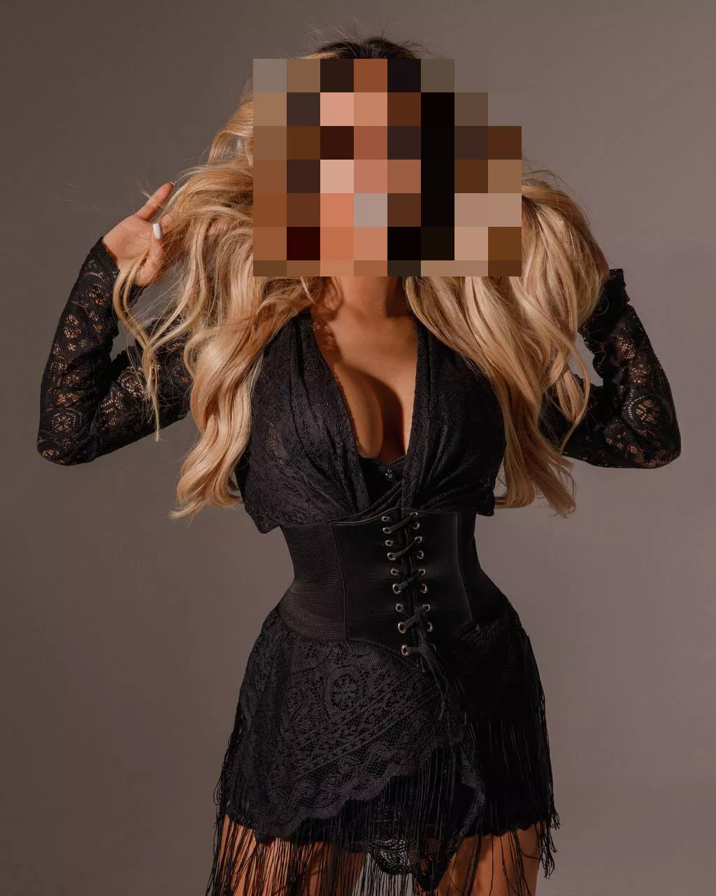 מארחת חדשה בהרצליה - דירות דיסקרטיות בהרצליה